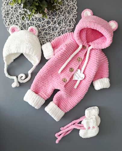 Handgestrickte baby strampler - handgestrickte,